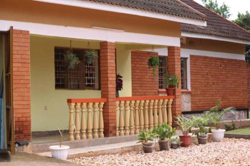 Njeru House | House 1759, near River Nile