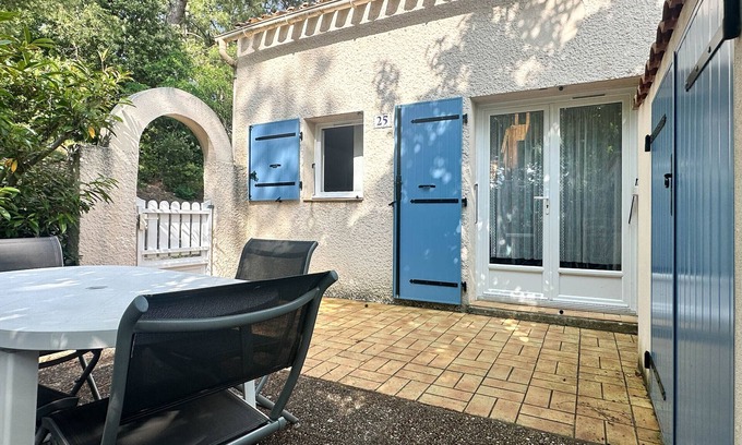 Les Mathes House | House 2 bedrooms, pets allowed, parking, La Palmyre