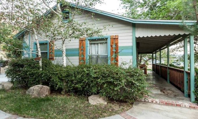 Kernville House | House ∙ 2 bedrooms ∙ 5 guests