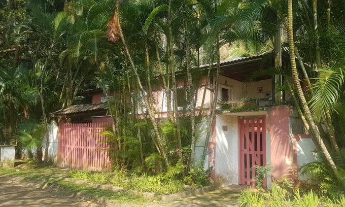 Praia de Barequecaba House | House 2 suites + 2 apartments - 12 people, Foot of the hill, nature at your window