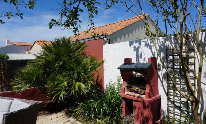 Talmont-Saint-Hilaire House | House 3 bedrooms, porch, garden, 5 minutes from the sea