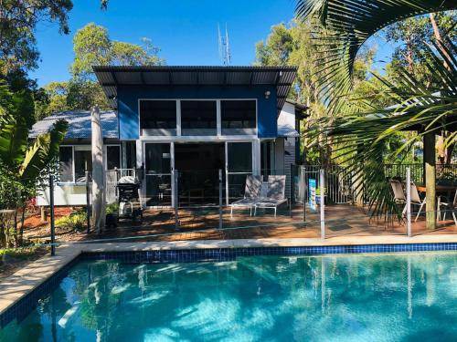 Rainbow Beach House | House ∙ 3 bedrooms ∙ 8 guests