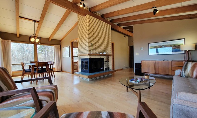Congdon Park House | House ∙ 3 bedrooms ∙ 7 guests