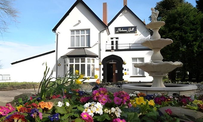 Pontypridd House | House ∙ 3 guests