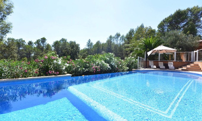 Trans-en-Provence House | House 350m² air-conditioned, in the countryside Swimming pool Terrace 9 bedrooms
