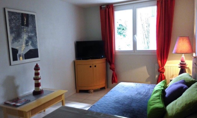 La Rochelle House | HOUSE 4/5 PEOPLE LA ROCHELLE
