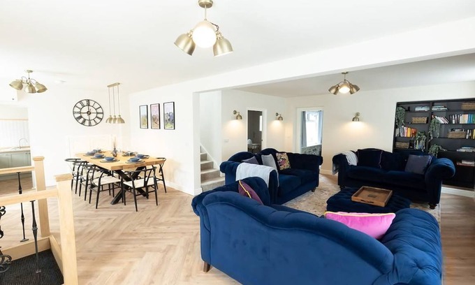 Cark House | House ∙ 4 bedrooms ∙ 8 guests