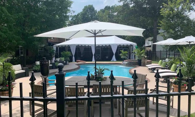 Mount Vernon House | House ∙ 4 bedrooms ∙ 16 guests