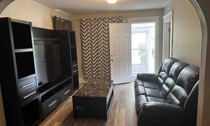 Drumheller House | House 5 minute walk to downtown