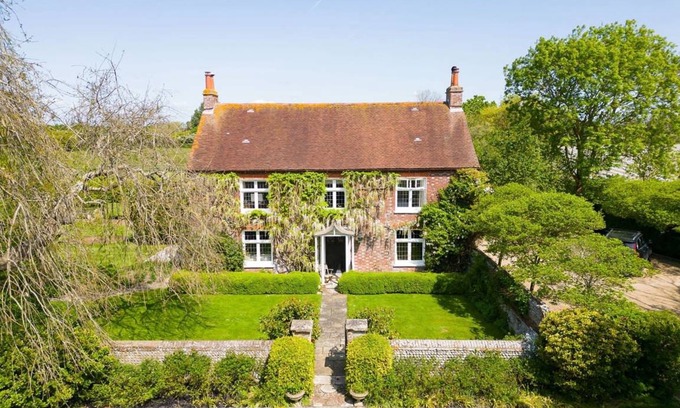 Birdham House | House ∙ 7 bedrooms ∙ 17 guests