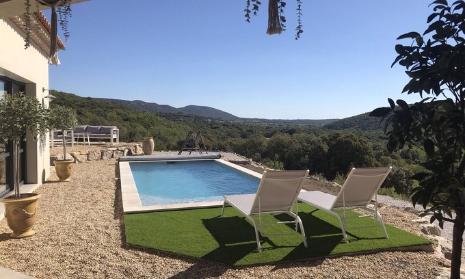 Sauteyrargues House | House at the foot of the Pic Saint Loup with swimming pool