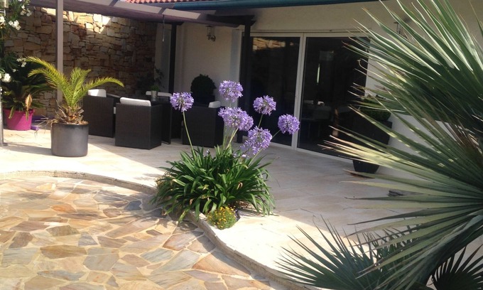 Larressore House | House between sea and mountain - heated pool - high end equipment