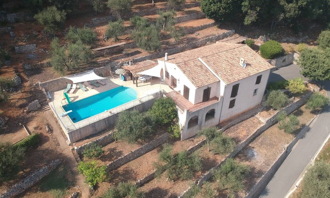 Speracedes Villa | House between sea and mountains, near Grasse, swimming pool & view to Cannes bay