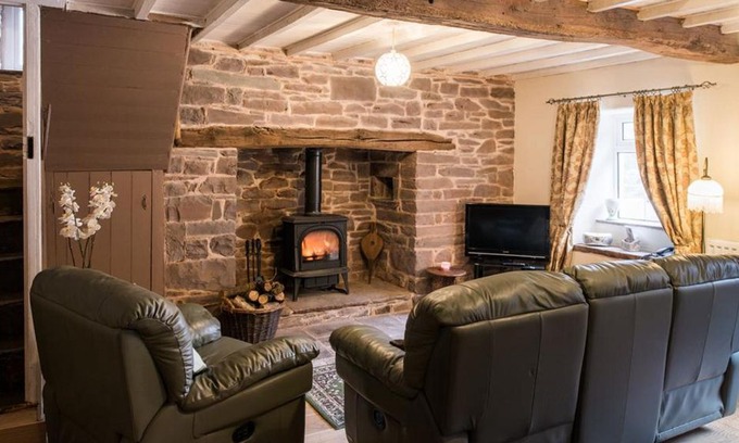 Brecon House | House Beyond The Mill
