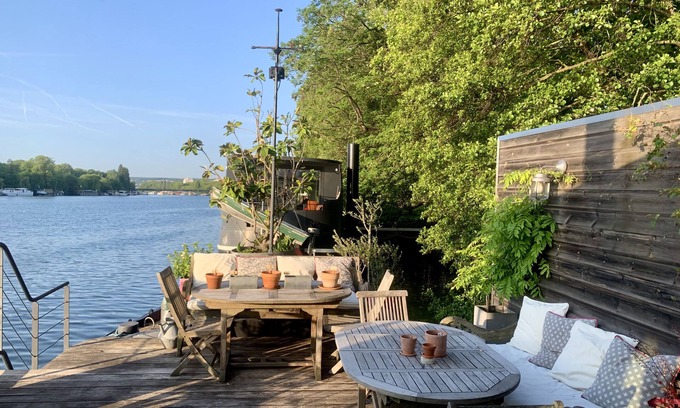 Suresnes Boat Rental | House boat for Summer Olympics in Paris
