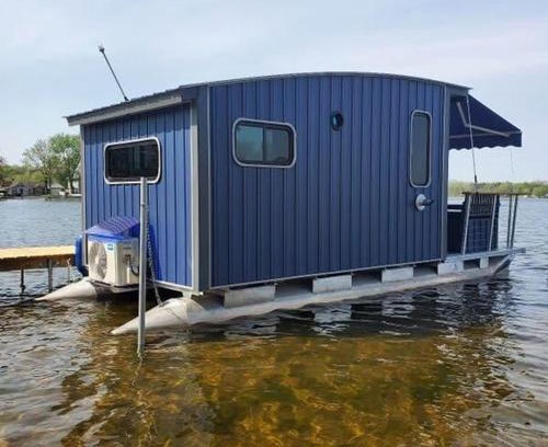 Mayfield Boat Rental | House boat on Fife Lake