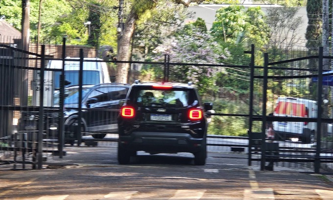 Sao Paulo Villa | House in Cidade Jardim, closed street with gatehouse, near Shopping Cidade Jardim