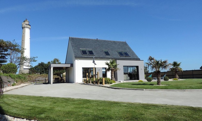Plouarzel House | House by the sea, 400 meters from the beaches, quality services, equipped with fiber