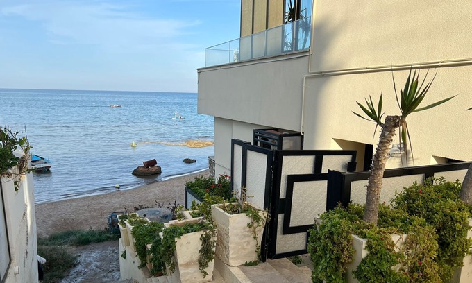 Aousja House | House by the sea in La Marsa