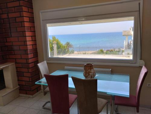Nea Playia Villa | House by the sea in Nea Plagia