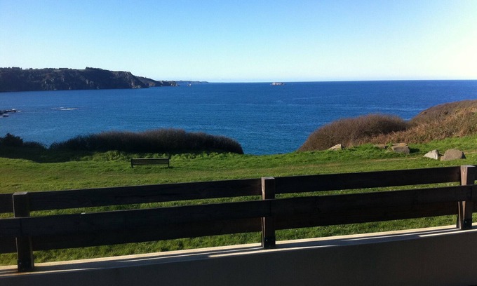 Treveneuc House | House clad in wood: 180 ° sea view