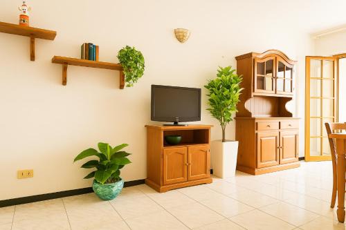 Sos Alinos House | House Clery - Appartamento con cortile a Sos Alinos