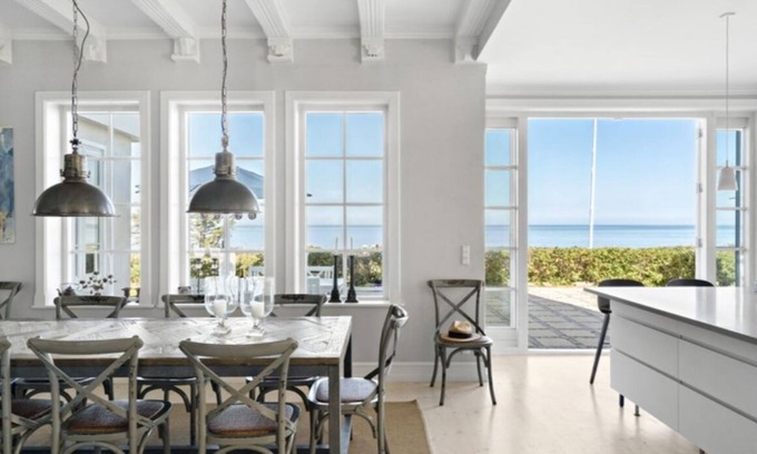 Udsholt Villa | House directly by the sea. A lovely house for the whole family.