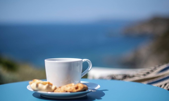 Sassari House | House directly on the cliffs