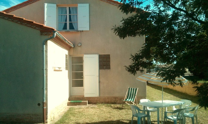 Dolus-d'Oleron Apartment | House floor with private garden and barbecue