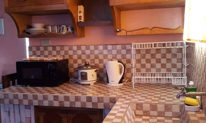 Puerto Princesa City Centre Apartment | HOUSE FOR 4 NEAR AIRPORT/SM+WIFI