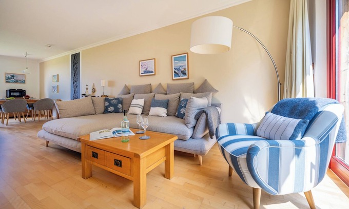 Lohme Apartment | House Fore Apartment "Eagle"