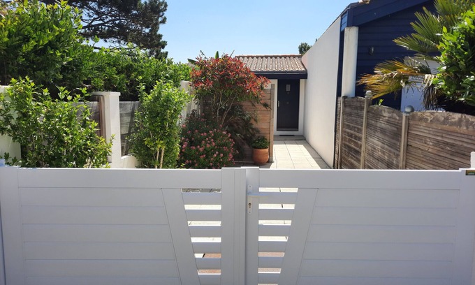 Saint-Gilles-Croix-de-Vie House | House 300 m from Boisvinet beach in ST GILLES CROIX DE VIE
