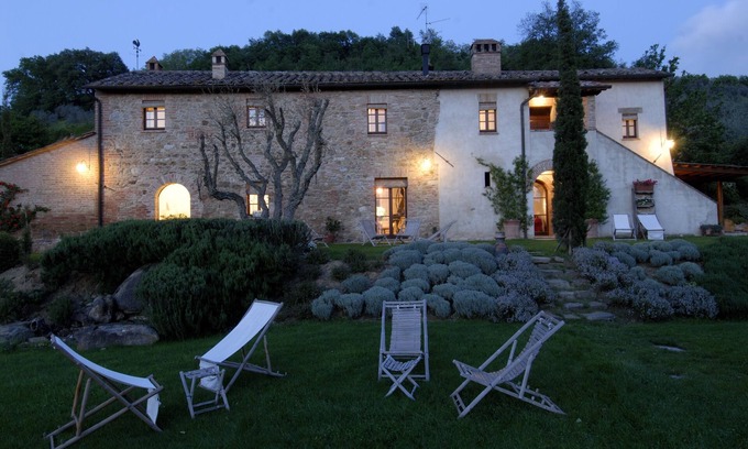 Montepulciano Apartment | HOUSE from the 1700s in hunting reserve, surrounded by fantastic landscape, swimming pool