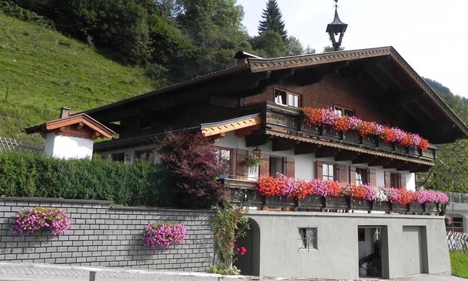 Uttendorf Cabin | House Fuchsmoosbauer - Holiday Home / 4 or more Schlafr./ You, bathroom, toilet