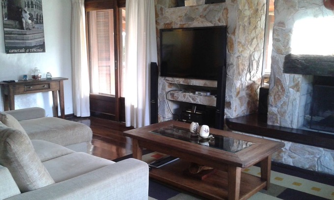 Ponta das Canas House | House fully equipped in gated community.