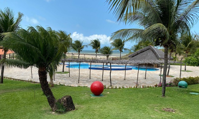 Touros House | House in a gated community surrounded by green spaces 150 meters from the beach.