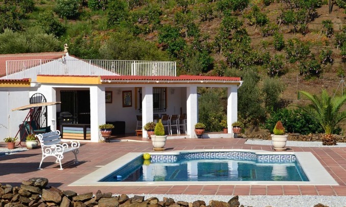 Sedella House | House in a quiet location with fantastic mountain panorama and large pool