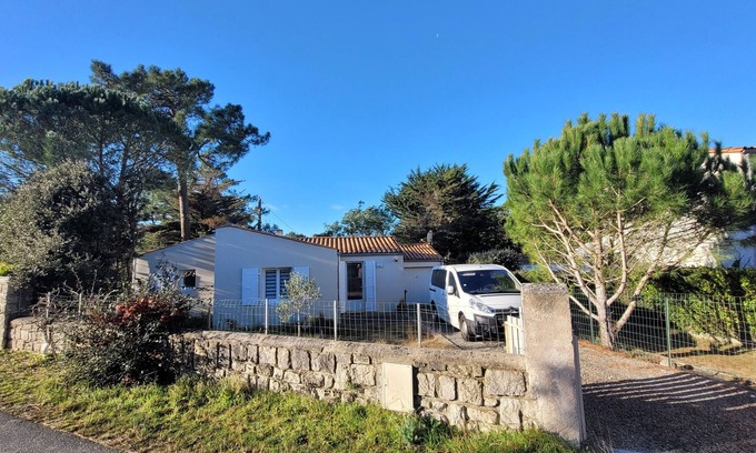 Domino House | House in Domino 3 bedrooms, 2 bathrooms,