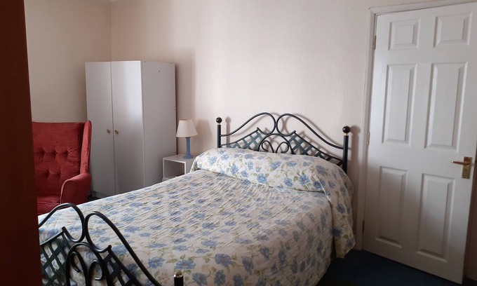 Dunster Apartment | House in historic village - Sleeps 6