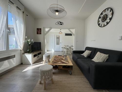 Oasis - Maroc House | House in Le Mans with Private Courtyard