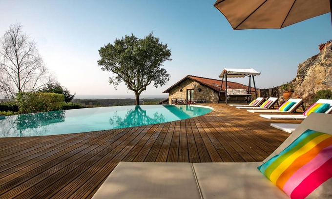 Caminha Villa | House in Moledo (Caminha) with swimming pool, barbeque and panoramic sea views
