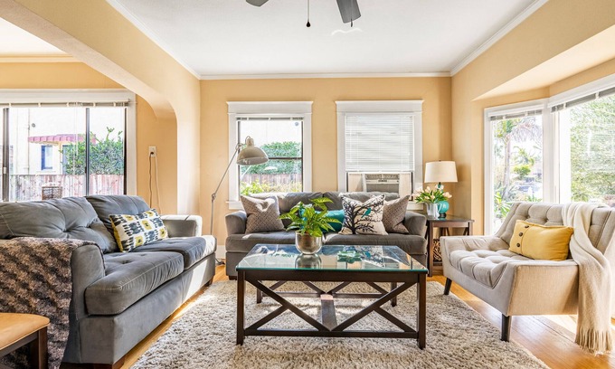 Belmont Heights House | House in Prime Belmont Heights Near Beach w/Gym and Garage
