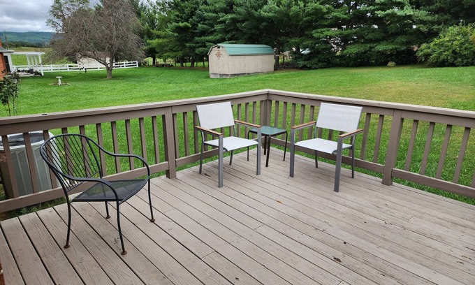 Blacksburg House | House in Quiet Neighborhood, within 10 minutes of Virginia Tech, Sleeps 6