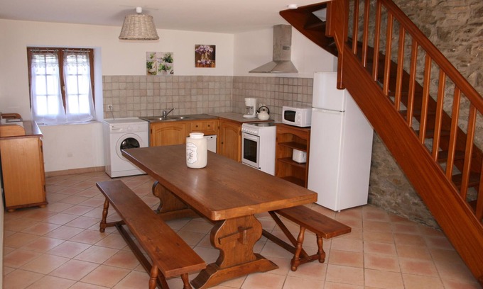 Malves-en-Minervois House | HOUSE in stone, outbuildings of the Château de MALVES, near Carcassonne city