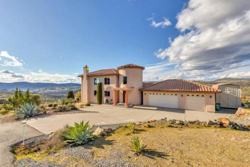 Greater Sacramento House | House In The Clouds