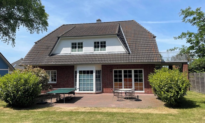 Sehlendorf House | House Jonne - 15 min. walk to the beach, up to 12 pers., outdoor sauna (optional)