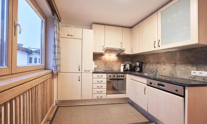 Kitzbuehel Apartment | House Josef-Herold-Straße 17a (Apartment 1)