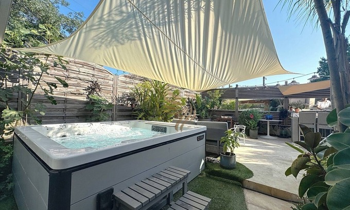 Biot House | House La Palmeraie 4p-Garden-wifi-park-jacuzzi