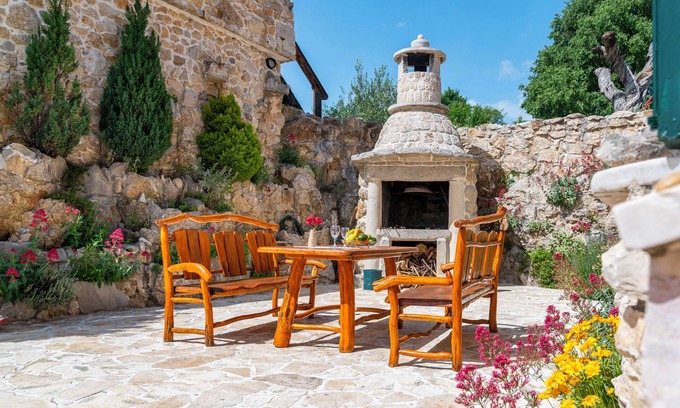 Drnis House | House Leptir (99721-K1) - Drniš