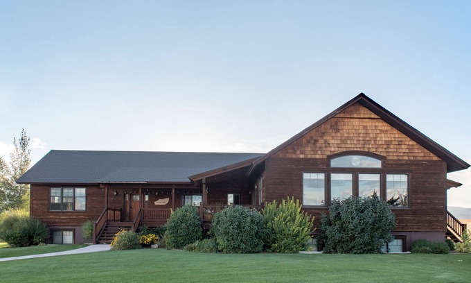 Driggs House | House Looks At Grand Teton, With Hot Tub, Fiberoptic Internet, Easy River Access